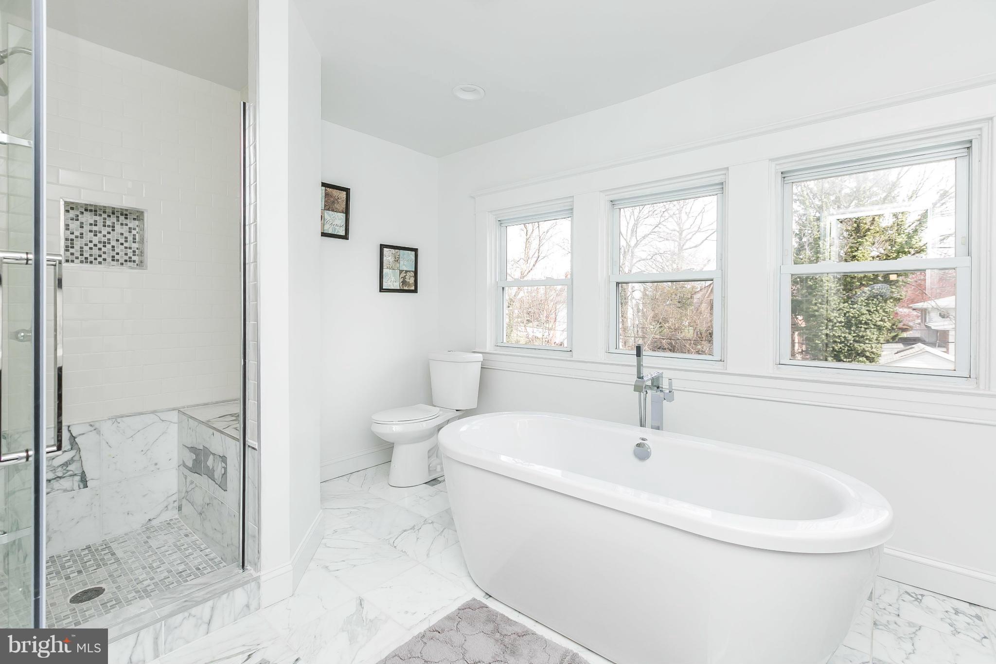 3815 Copley Road Baltimore, MD 21215 - Photo 16 of 27 Bath (Master)