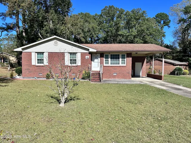 $200,000 | 105 Woodlawn Drive, Jacksonville, NC 28546