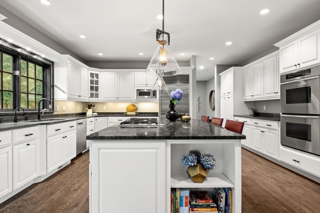 66 Beard Way Needham, MA 02492 - Photo 14 of 41