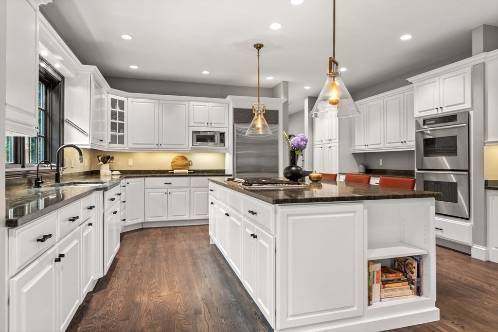 66 Beard Way Needham, MA 02492 - Photo 15 of 41