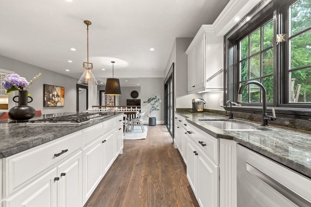 66 Beard Way Needham, MA 02492 - Photo 16 of 41