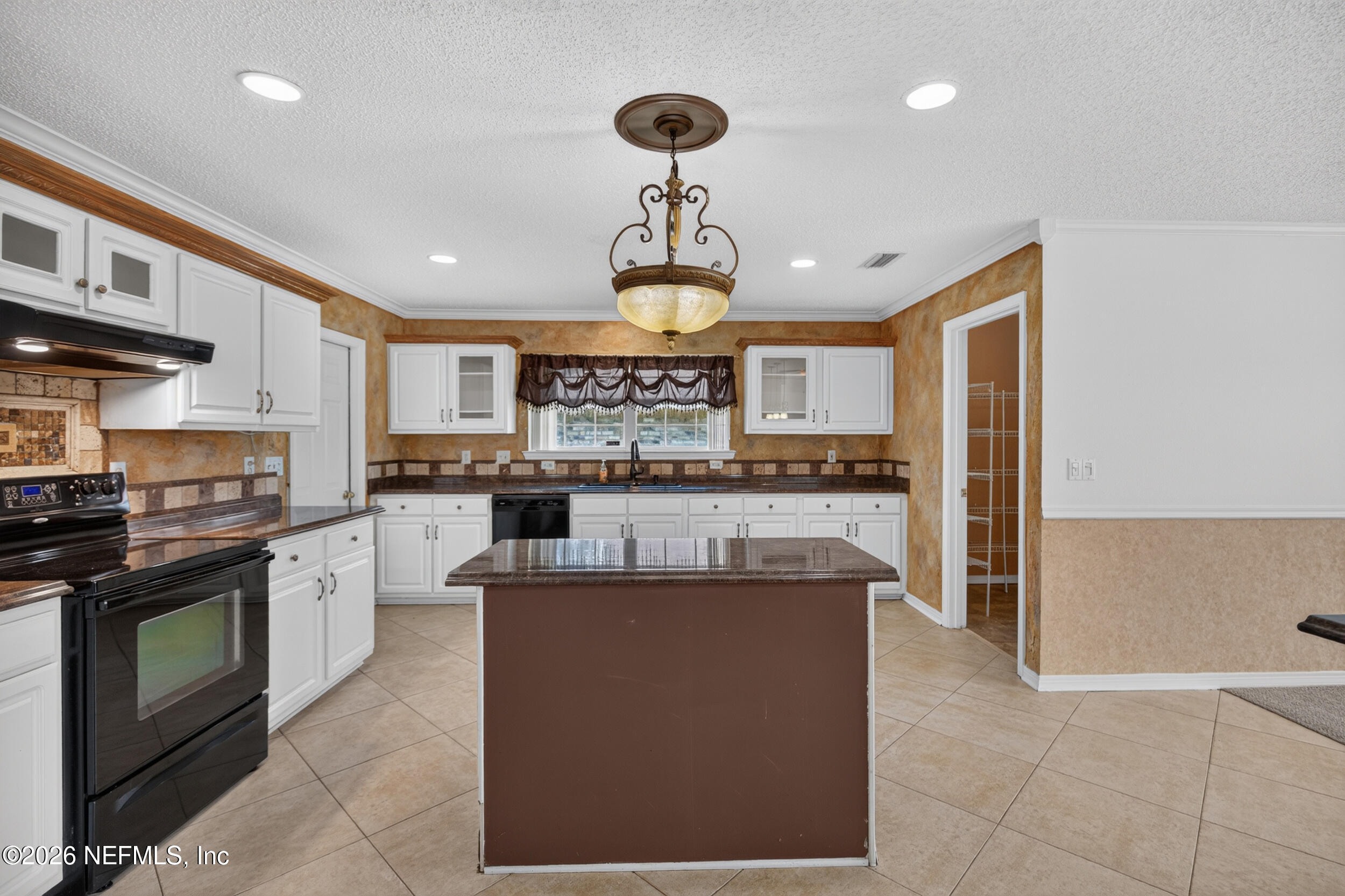 2432 Mallory Hills Road Jacksonville, FL 32221 - Photo 16 of 68 26_kitchen 6