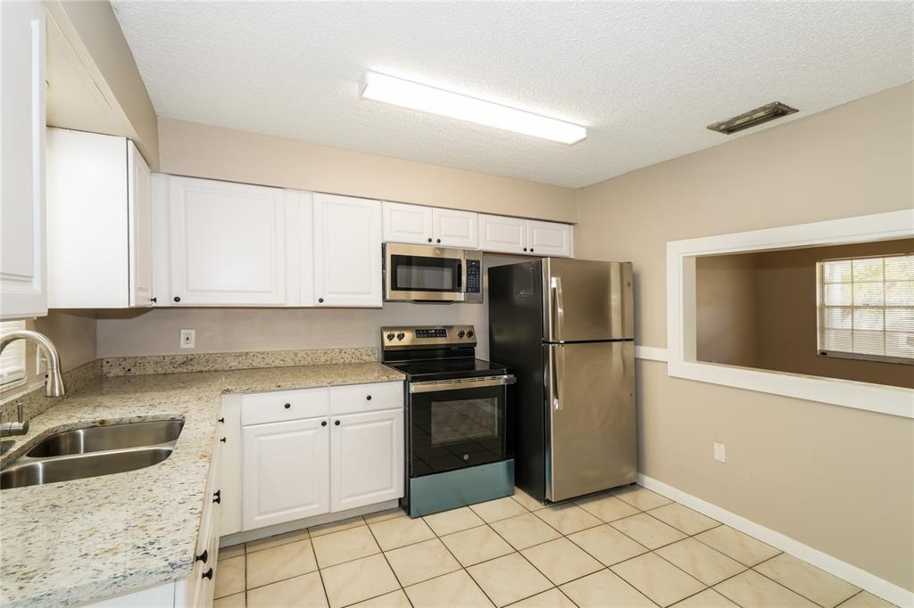 4117 East Okara Road Tampa, FL 33617 - Photo 9 of 16