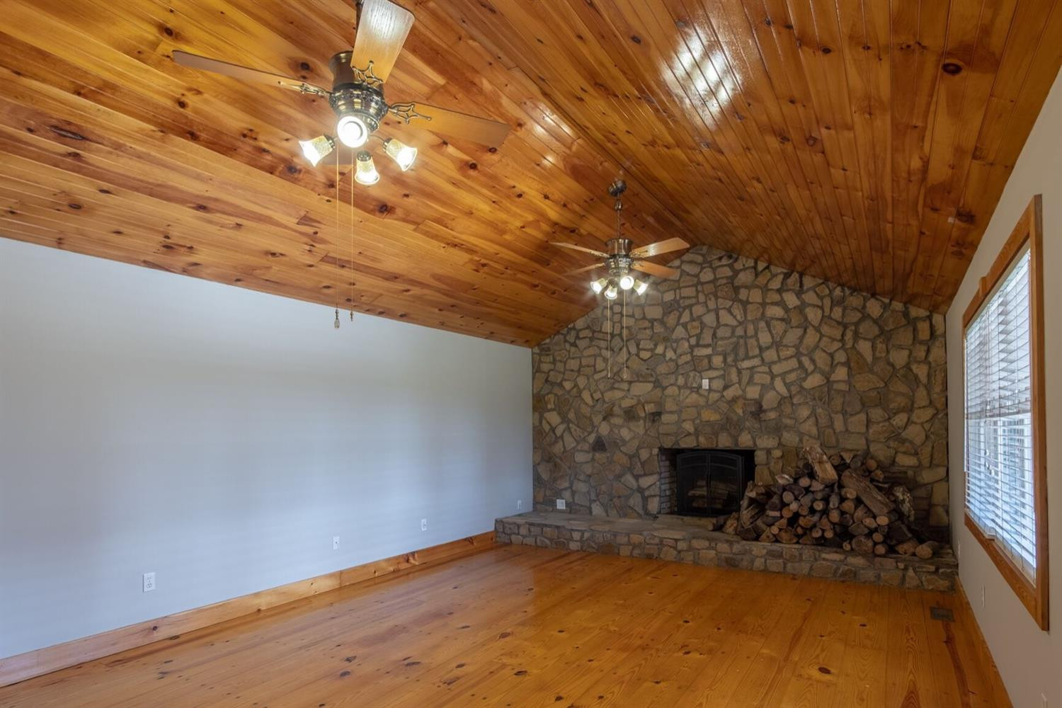504 Earl Howard Road Keavy, KY 40737 - Photo 30 of 38 Listing Photo