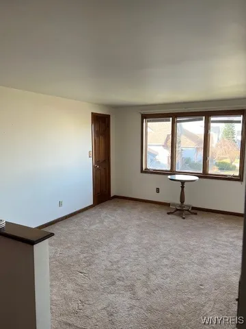 $1,300 | 97 Countrygate Lane, Tonawanda, NY 14150