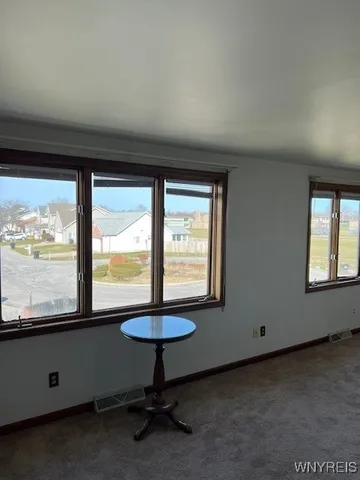 $1,300 | 97 Countrygate Lane, Tonawanda, NY 14150