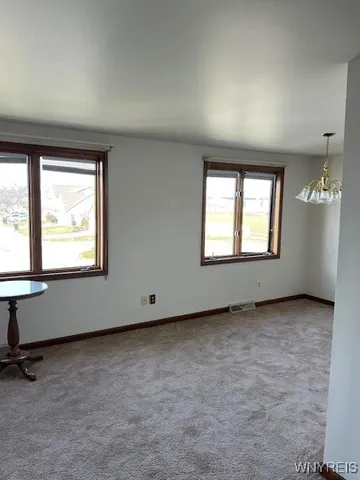 $1,300 | 97 Countrygate Lane, Tonawanda, NY 14150