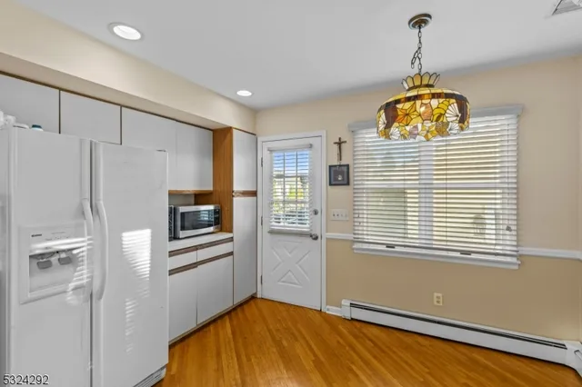 $850,000 | 15 Parkhurst Place, Verona, NJ 07044