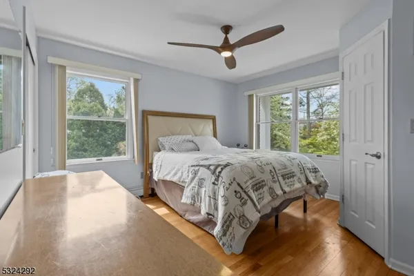 $798,500 | 15 Parkhurst Place, Verona, NJ 07044