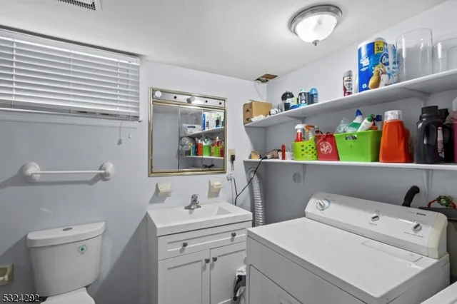 $850,000 | 15 Parkhurst Place, Verona, NJ 07044