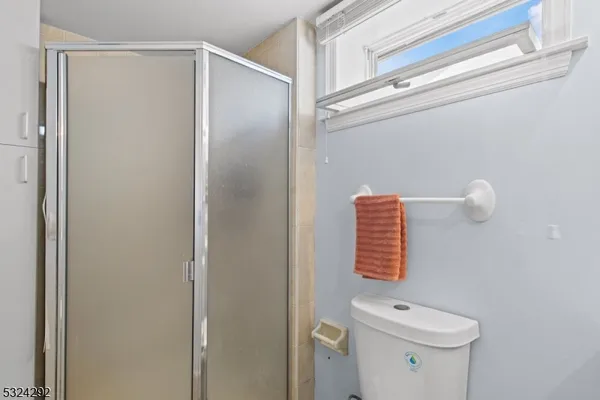 $798,500 | 15 Parkhurst Place, Verona, NJ 07044