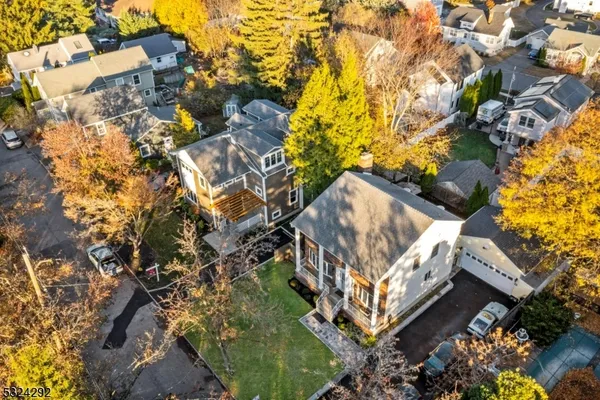 $798,500 | 15 Parkhurst Place, Verona, NJ 07044