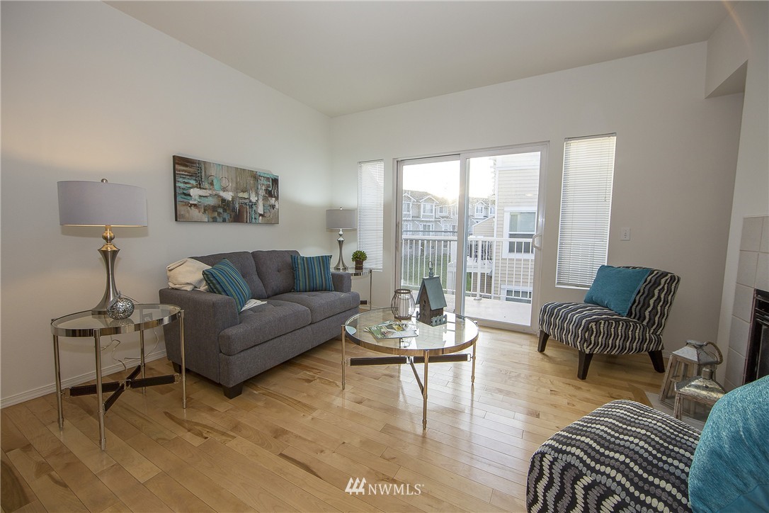 16267 119th Place Northeast Bothell, WA 98011 - Photo 2 of 17