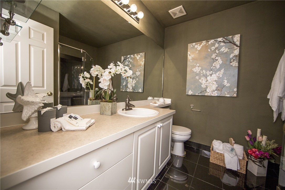 16267 119th Place Northeast Bothell, WA 98011 - Photo 10 of 17