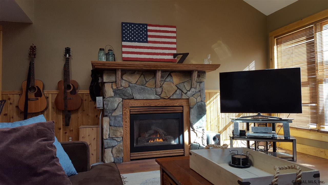 261 Thimbleberry Road Malta, NY 12020 - Photo 4 of 21 Photo 4
