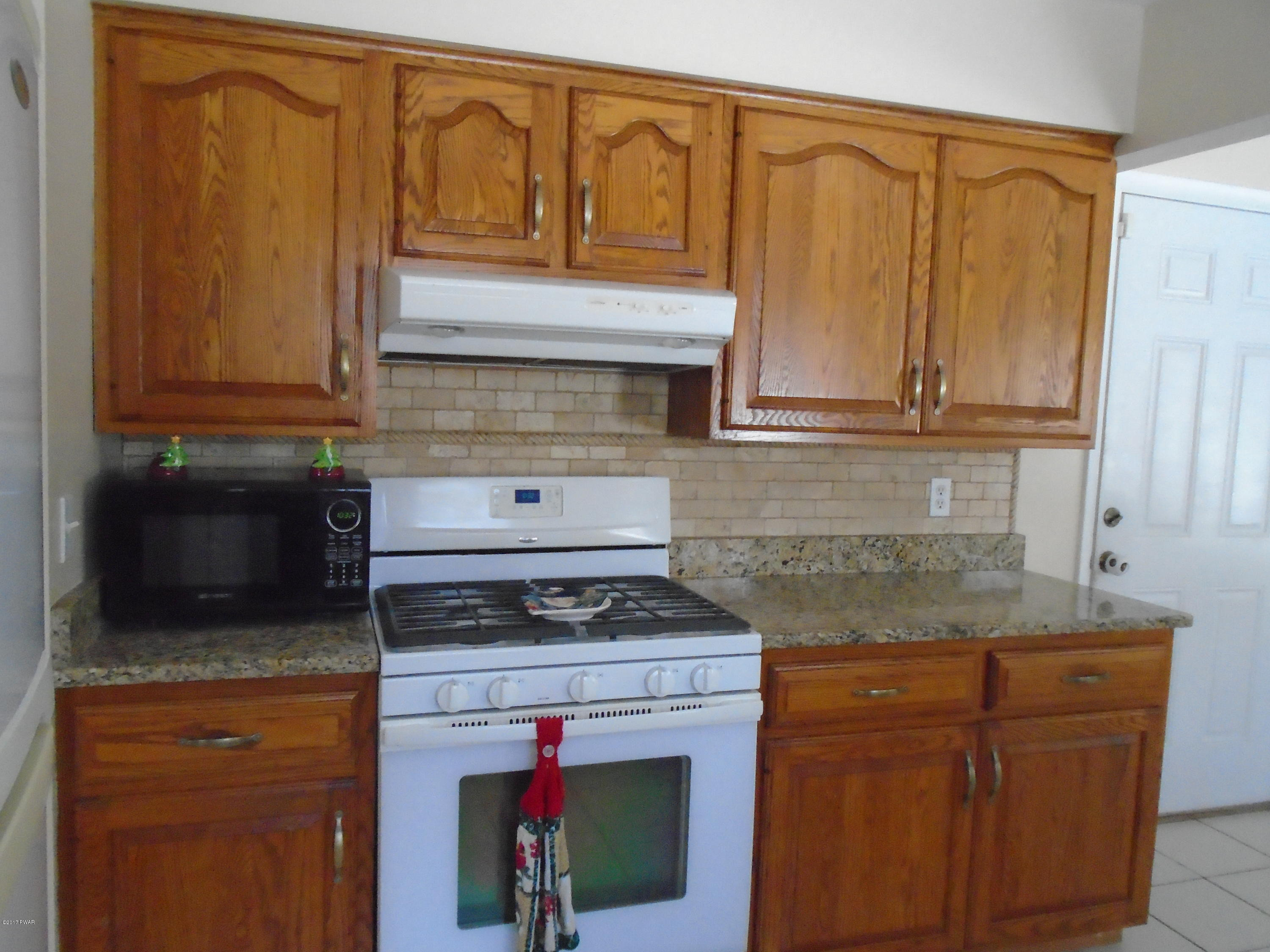 369 Cummins Hill Road Milford, PA 18337 - Photo 27 of 35
