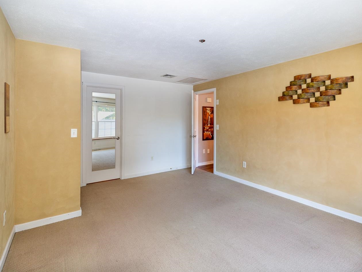 15 Marilyn Drive, Unit 15 Atkinson, NH 03811 - Photo 19 of 36