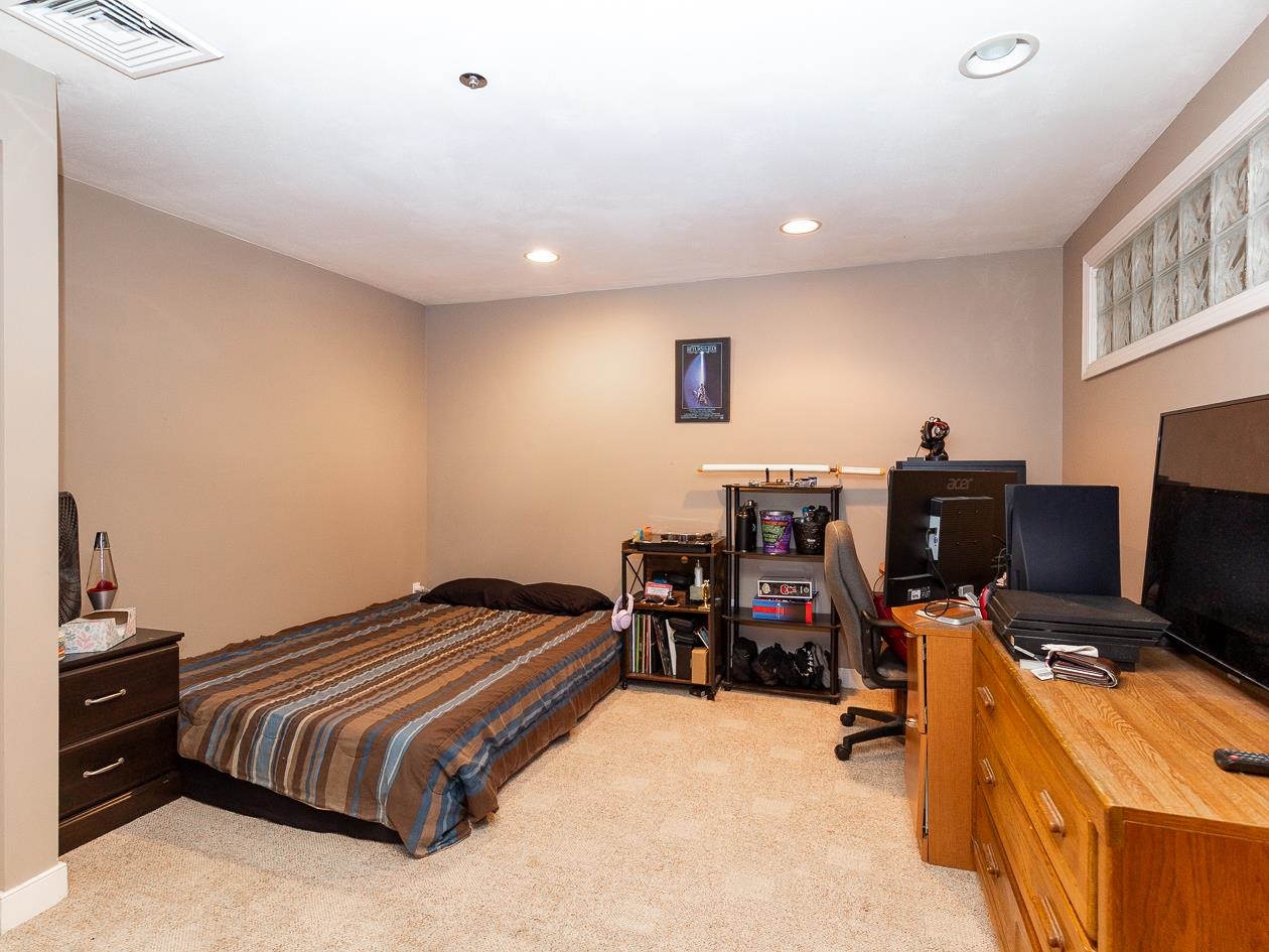 15 Marilyn Drive, Unit 15 Atkinson, NH 03811 - Photo 26 of 36