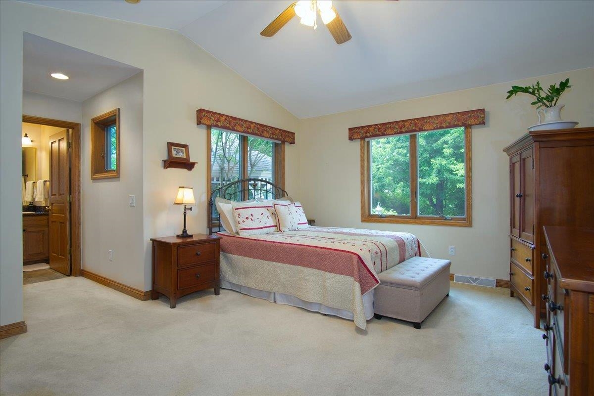 2308 Dynes Way Sun Prairie, WI 53590 - Photo 27 of 69