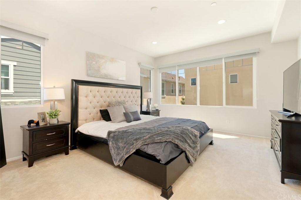 132 Mongoose Irvine, CA 92618 - Photo 21 of 60