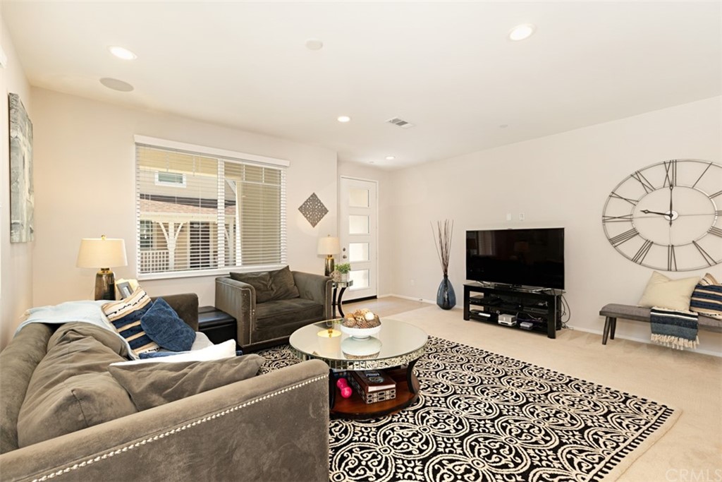 132 Mongoose Irvine, CA 92618 - Photo 8 of 60