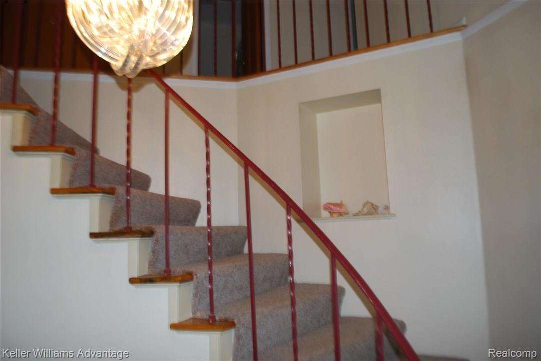 29930 Barwell Road Farmington, MI 48334 - Photo 4 of 45 DSC_8761.JPG