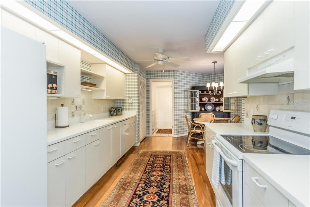 224 Woods Point Road Osprey, FL 34229 - Photo 18 of 62 Gallery Image 18