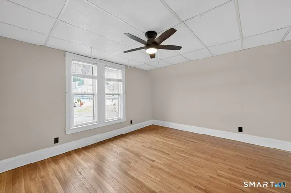 $2,500 | 164 West Main Street, Southington, CT 06479