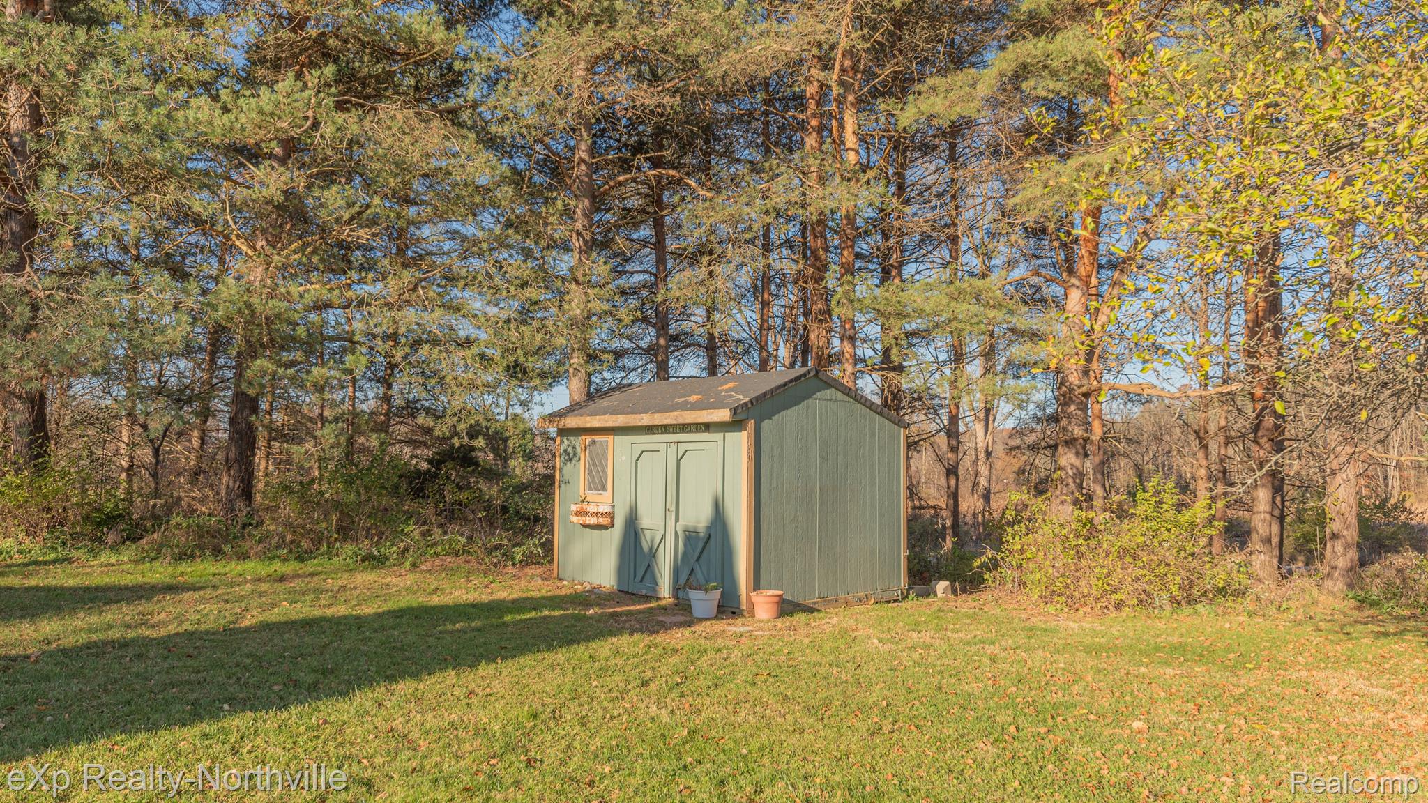9457 Bergin Road Howell, MI 48843 - Photo 16 of 60 Gallery Image 16