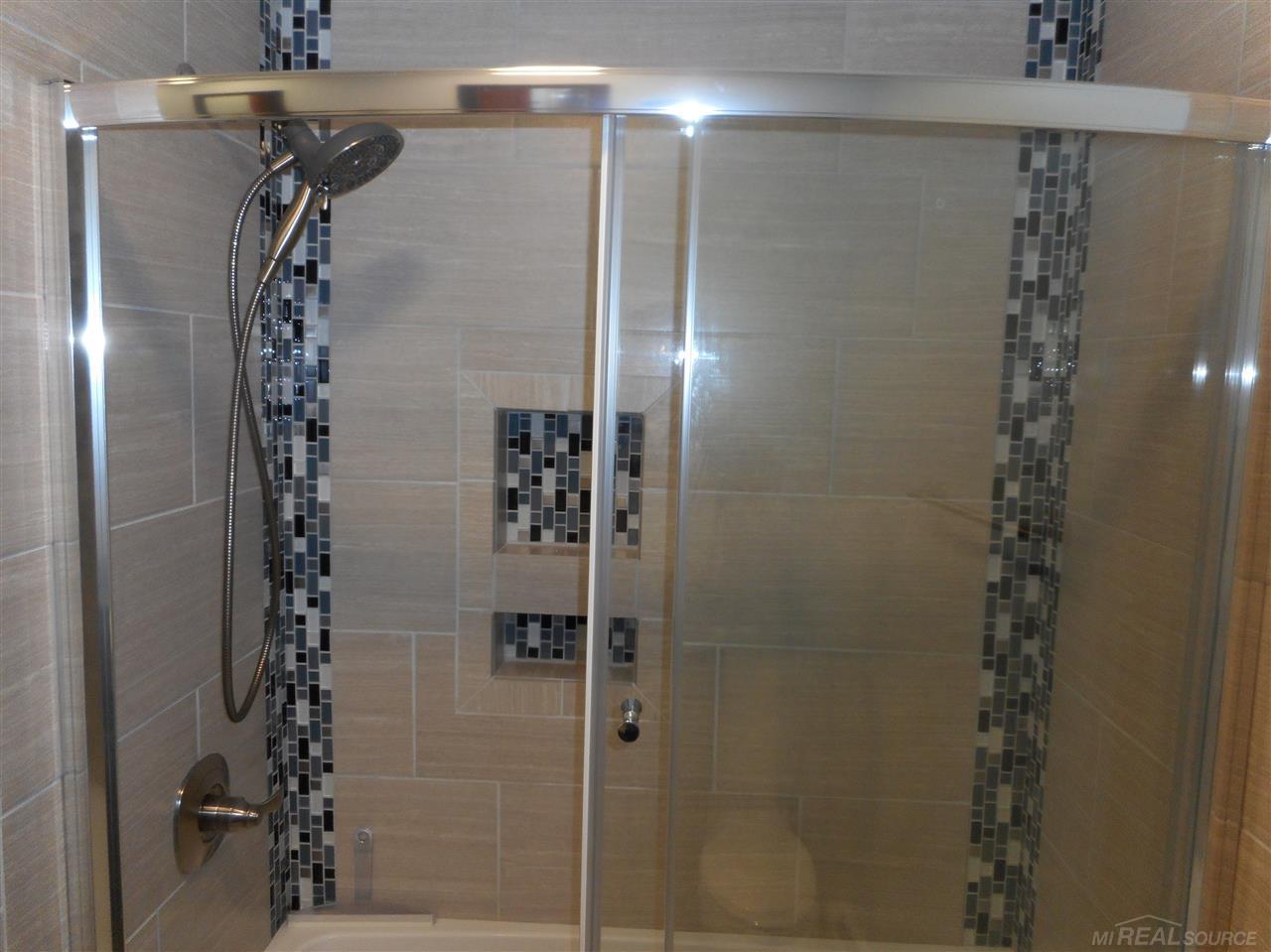 6852 Lakeshore Road Palms, MI 48465 - Photo 16 of 24 31319049-16.JPG