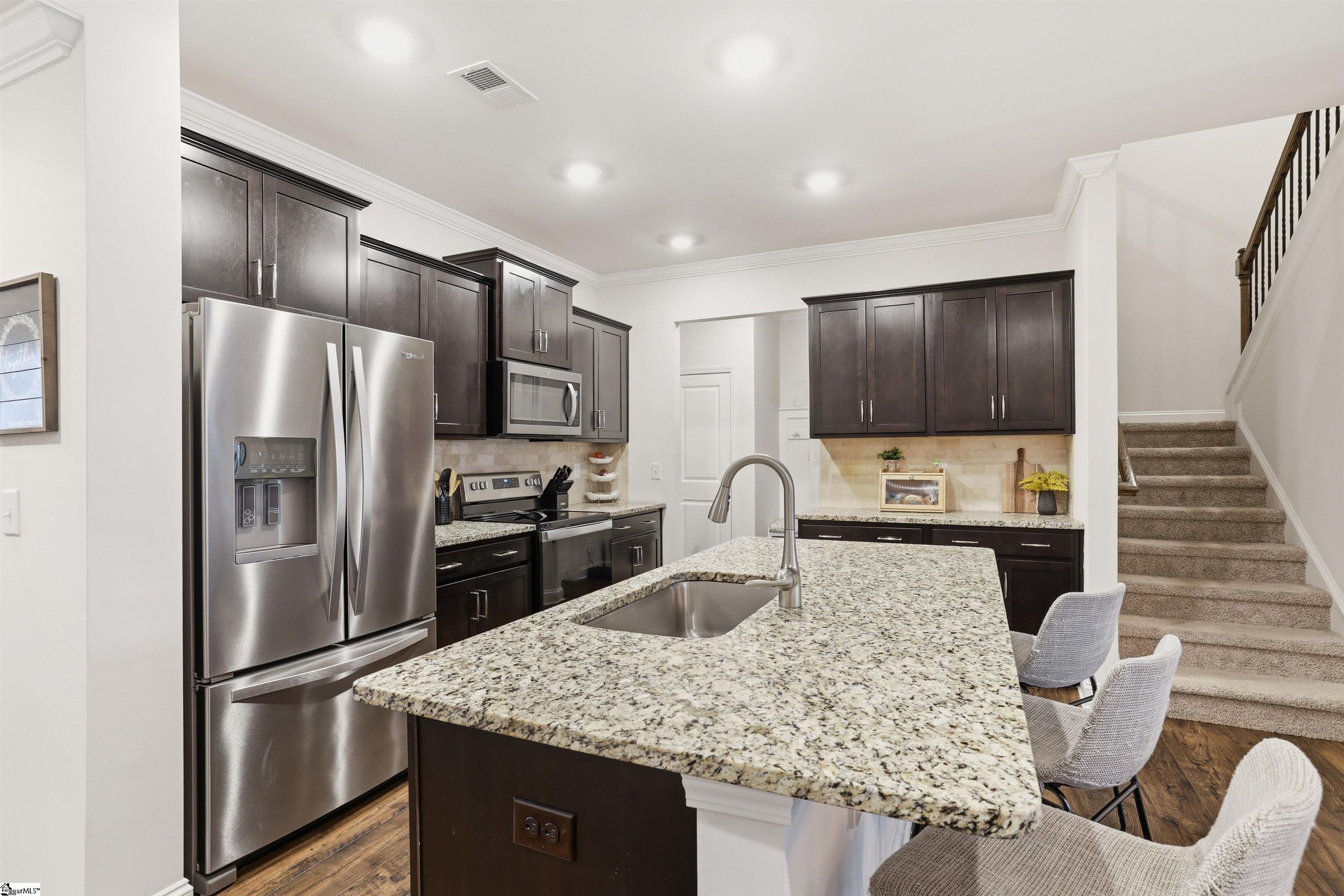 569 Yellow Fox Road Greer, SC 29650 - Photo 6 of 44