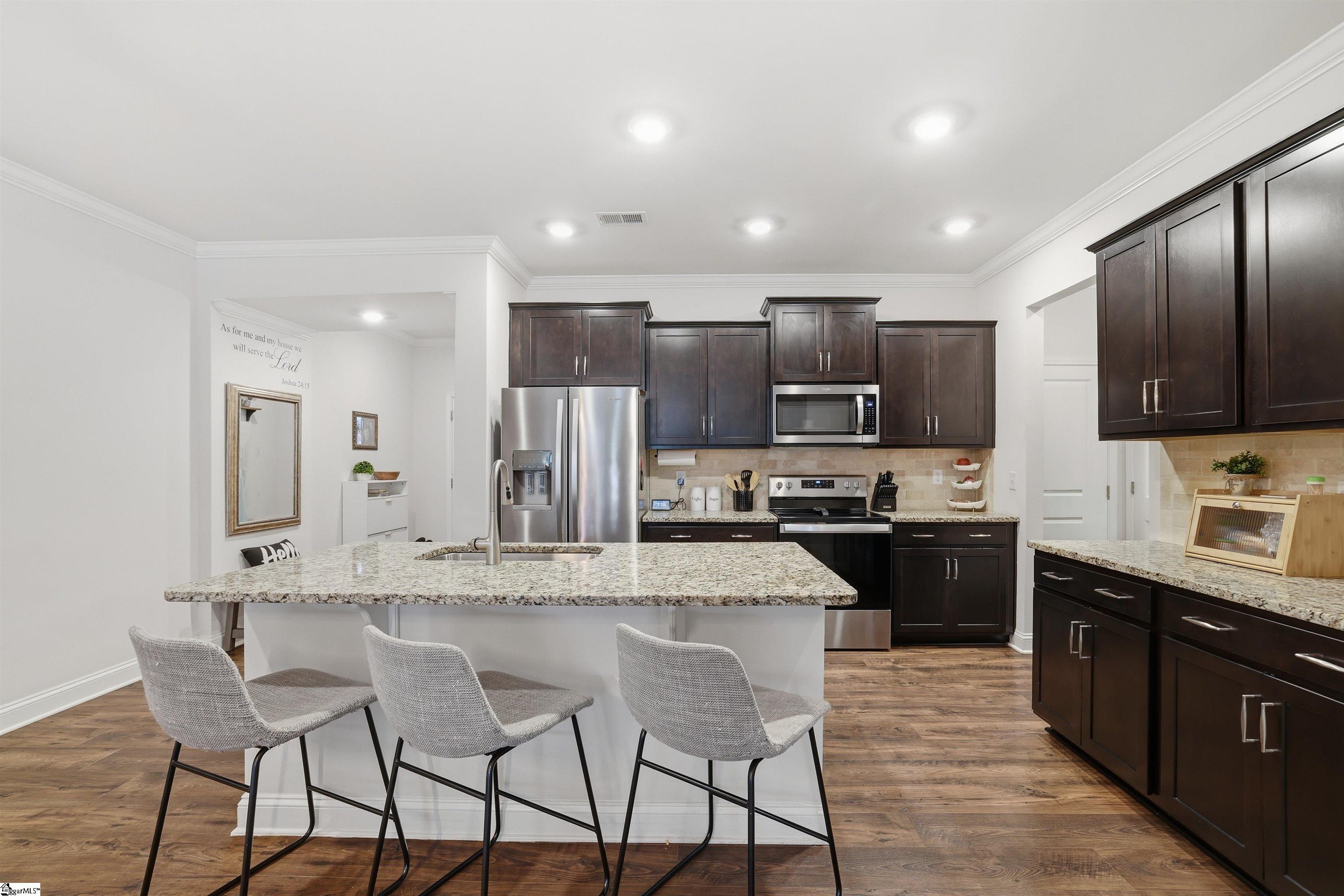 569 Yellow Fox Road Greer, SC 29650 - Photo 7 of 44