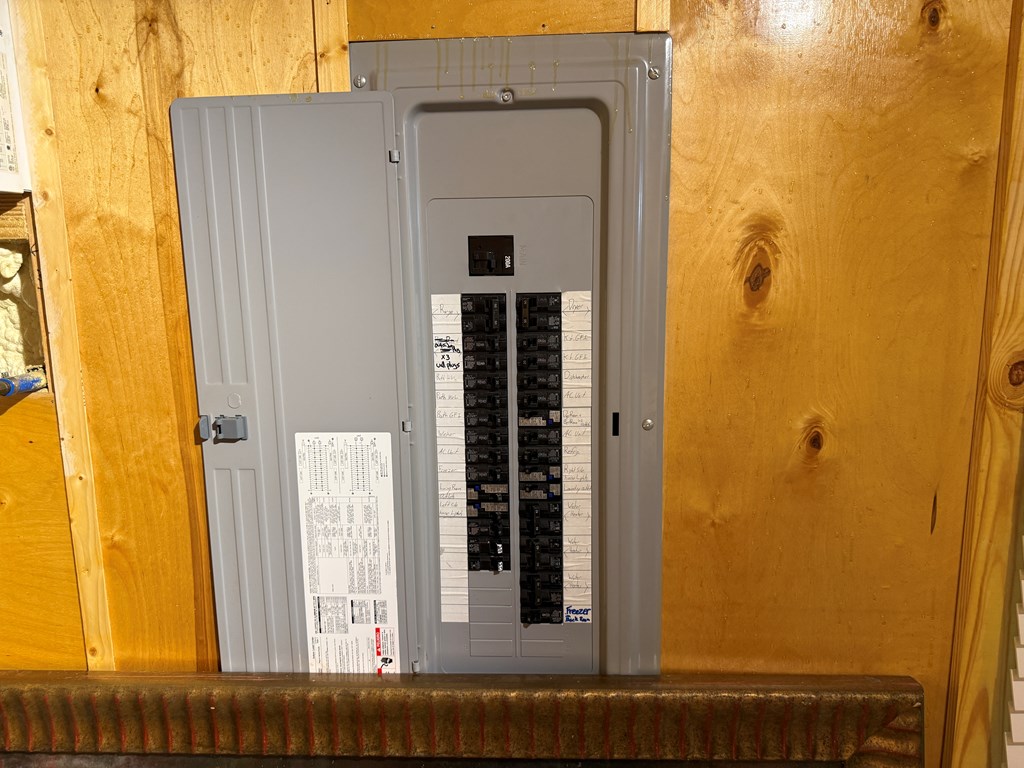 37 Shady Crk Ridge Marble, NC 28905 - Photo 24 of 28 a view of a door