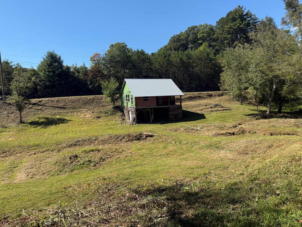 37 Shady Crk Ridge Marble, NC 28905 - Photo 4 of 28 a view of a yard with an outdoor space