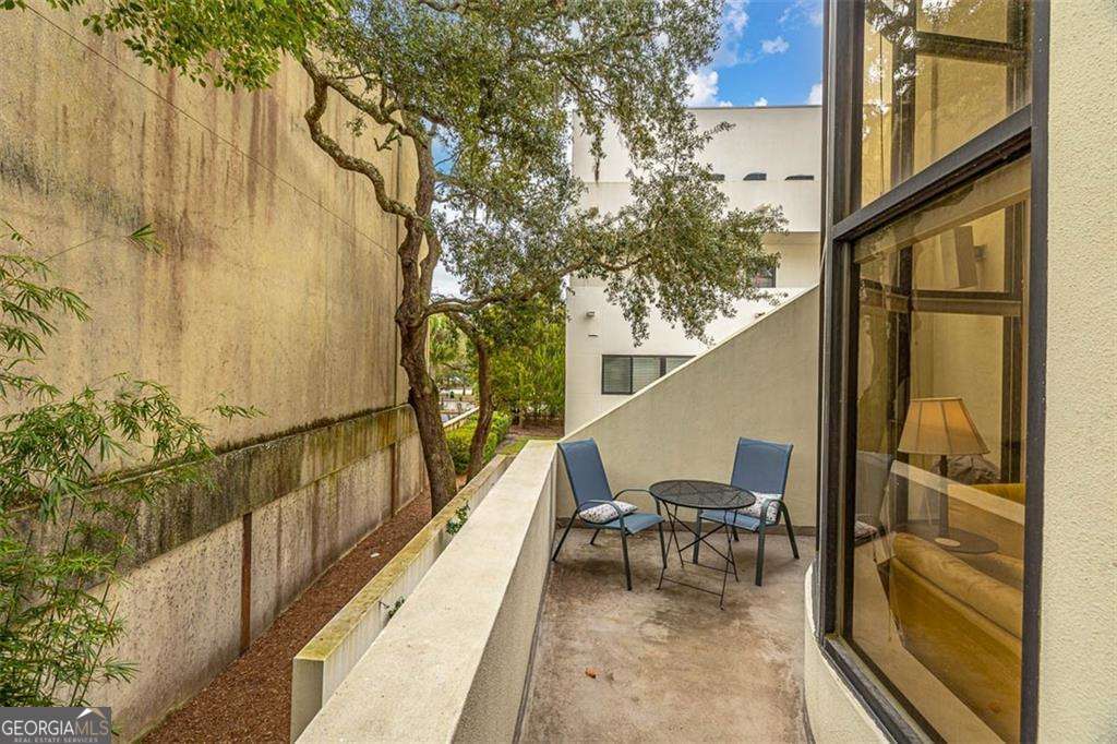 548 Oglethorpe Avenue, Unit 11 St. Simons, GA 31522 - Photo 20 of 25