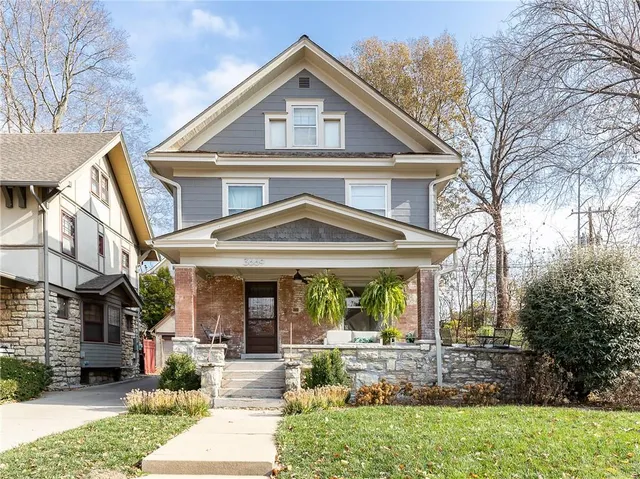 $499,000 | 3669 Harrison Boulevard, Kansas City, MO 64109