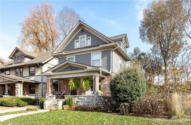 $499,000 | 3669 Harrison Boulevard, Kansas City, MO 64109