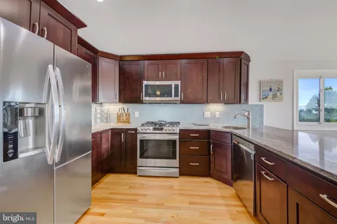 $1,995,000 | 4 East 20th Street, Barnegat Light, NJ 08006