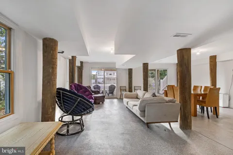 $1,995,000 | 4 East 20th Street, Barnegat Light, NJ 08006