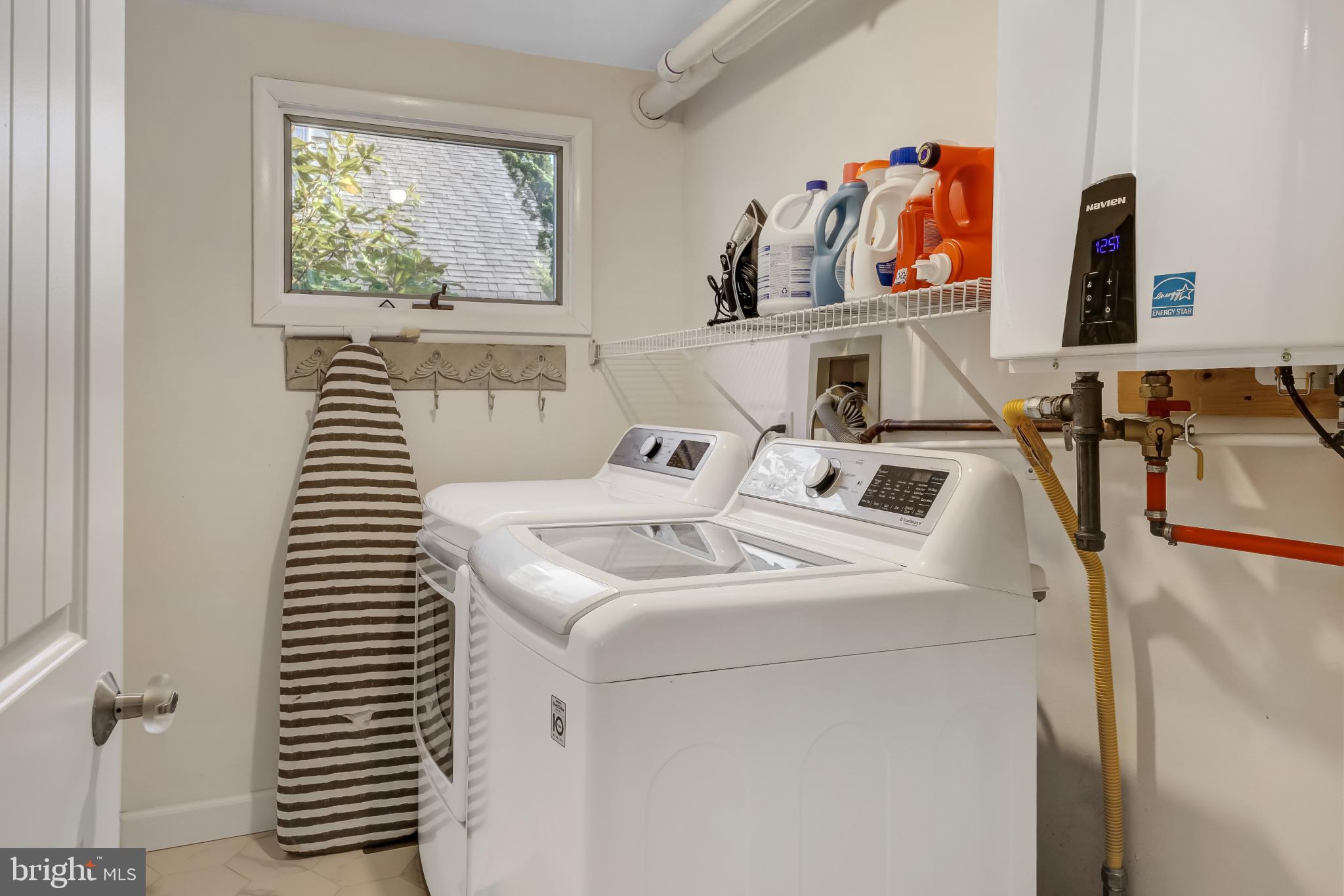 4 East 20th Street Barnegat Light, NJ 08006 - Photo 32 of 43 Bright and functional laundry space.