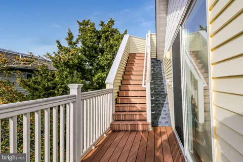 $1,995,000 | 4 East 20th Street, Barnegat Light, NJ 08006