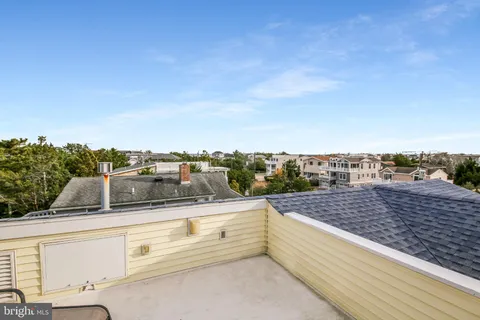 $1,995,000 | 4 East 20th Street, Barnegat Light, NJ 08006