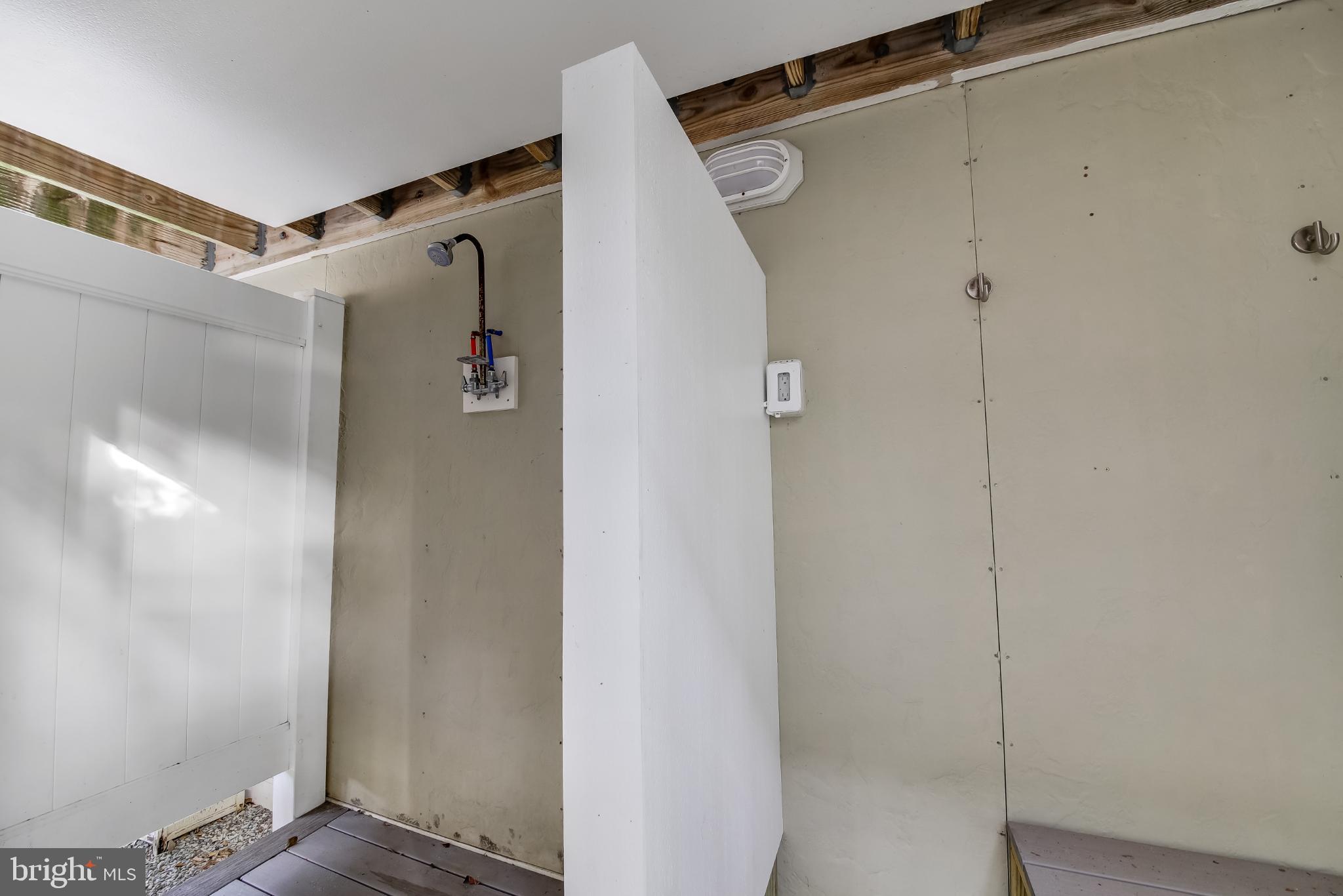 4 East 20th Street Barnegat Light, NJ 08006 - Photo 37 of 43 I'm unable to describe the image as requested.