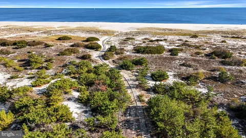 $1,995,000 | 4 East 20th Street, Barnegat Light, NJ 08006