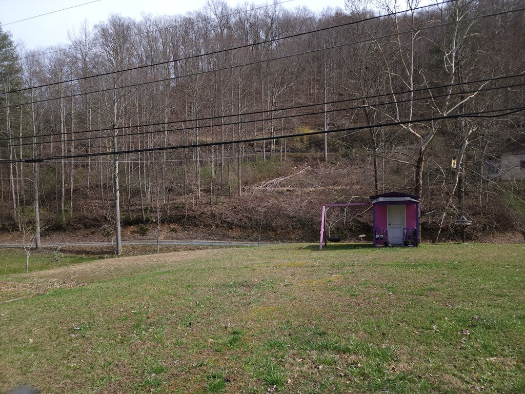 1063 Coal Miner Road Vansant, VA 24656 - Photo 27 of 50 Gallery Image 27