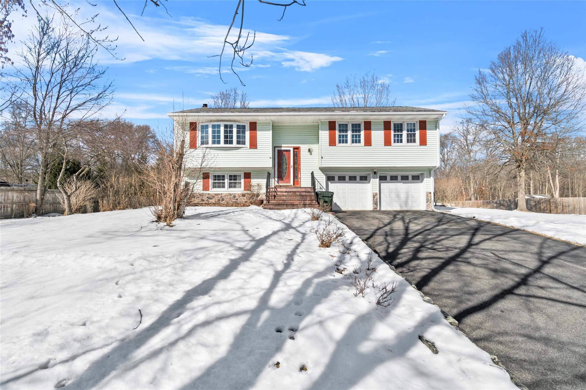 116 Barnes Road Washingtonville, NY 10992 - Photo 1 of 1 Bi-level home featuring a garage