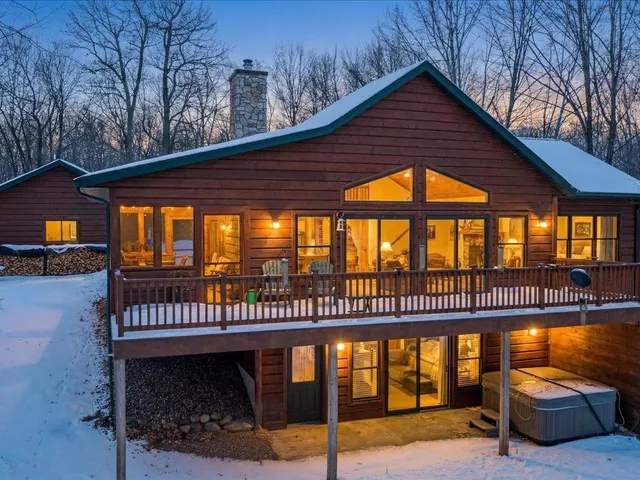 $725,000 | 21764 North Raider Court, Crosby, MN 56441