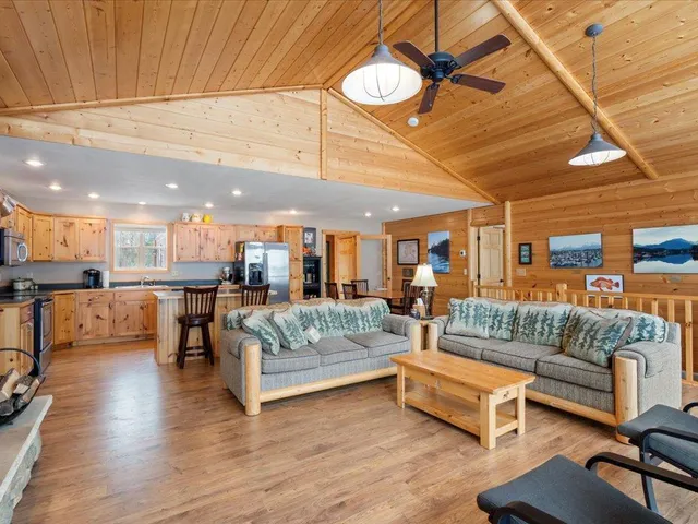 $725,000 | 21764 North Raider Court, Crosby, MN 56441