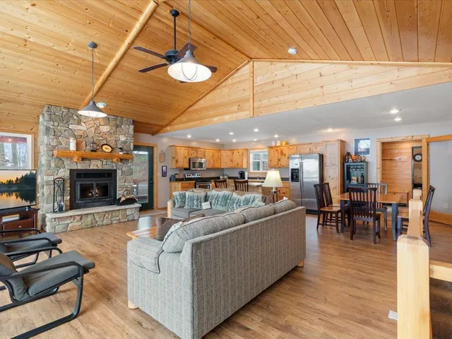 $725,000 | 21764 North Raider Court, Crosby, MN 56441