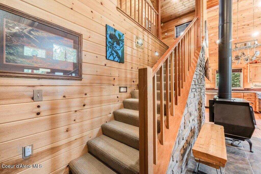 627 Gray Wolf Road Moyie Springs, ID 83845 - Photo 20 of 39 Stairs to Loft